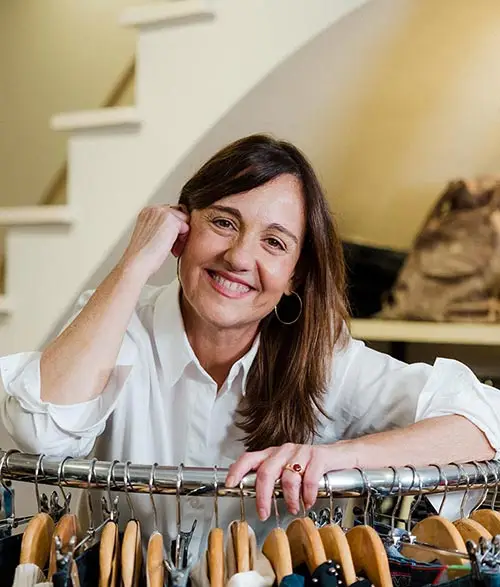 Montse, la propietaria de Aimada, tu tienda de ropa en Barcelona