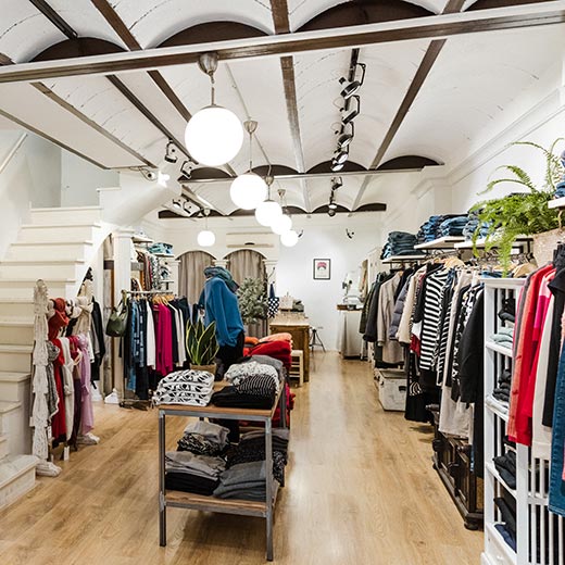 Tienda de Ropa de Mujer en Poblenou, Barcelona